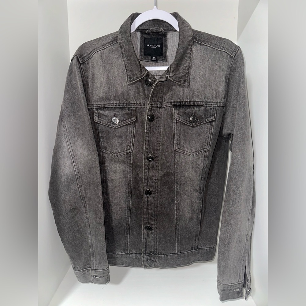 Brave Soul Slim Fit Denim Jacket in Gray. Size M.